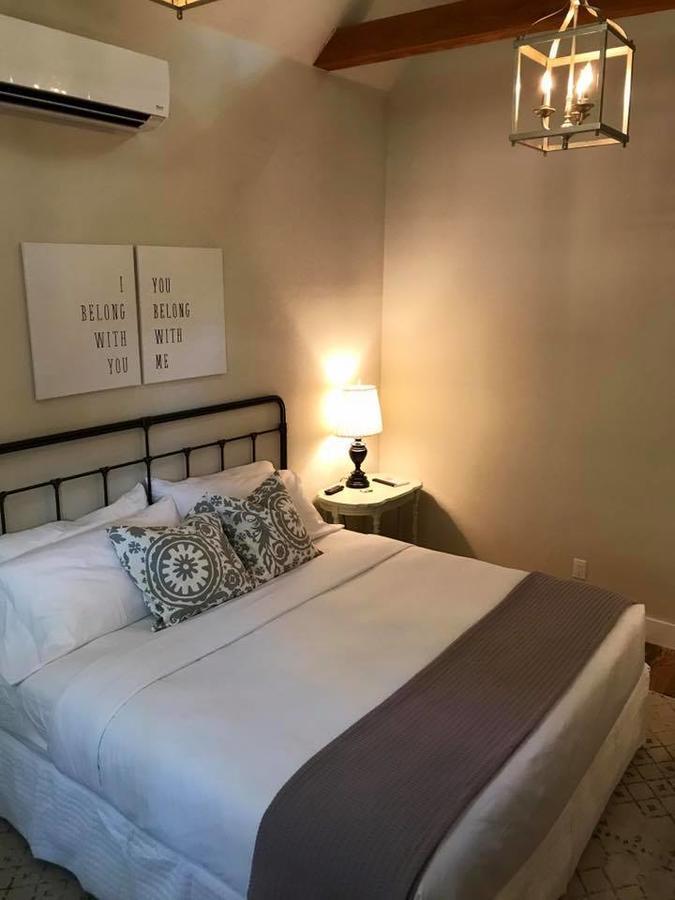 Mustard Seed B&B On The Llano Buitenkant foto