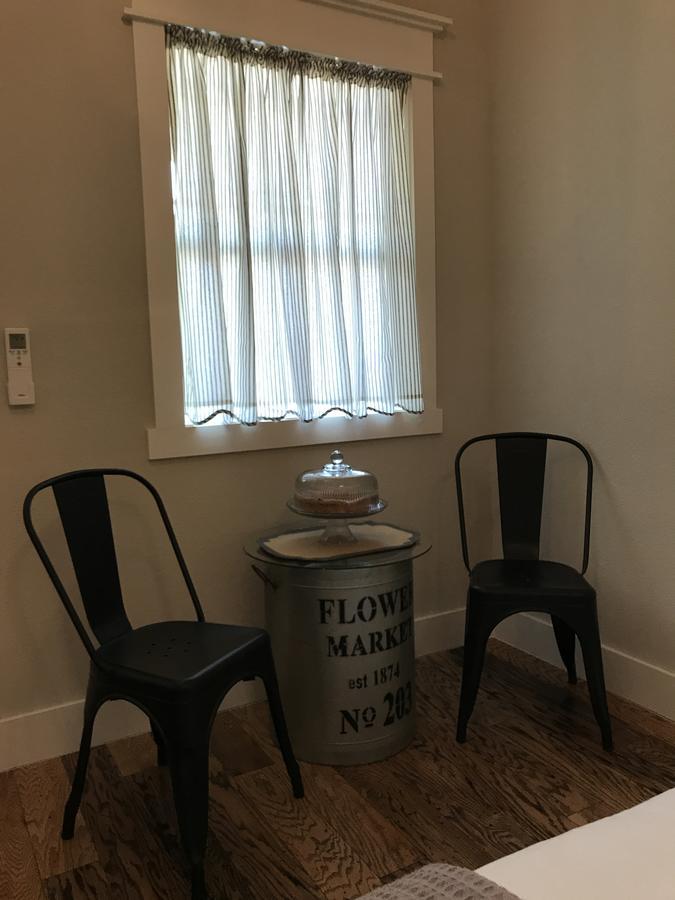 Mustard Seed B&B On The Llano Buitenkant foto